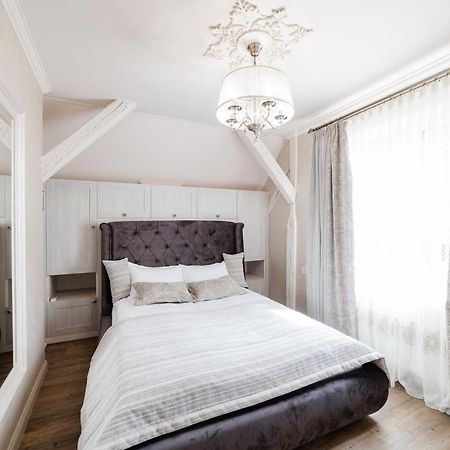 Lux Apartment On Duhnovicha Street .Free Parking. Uzhhorod Exterior foto