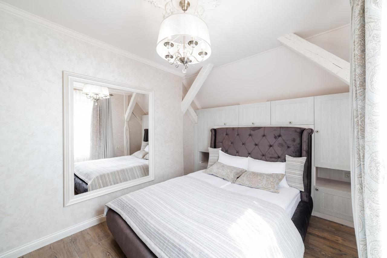 Lux Apartment On Duhnovicha Street .Free Parking. Uzhhorod Exterior foto